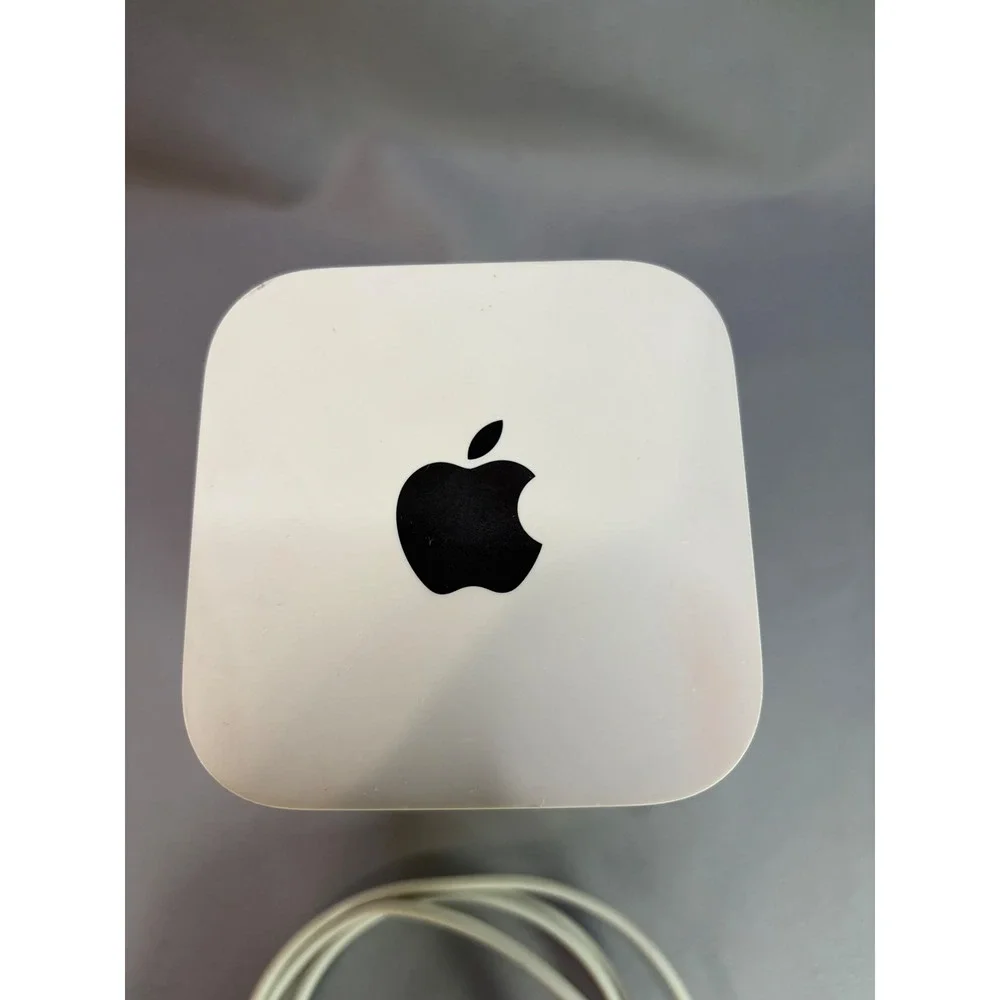 Apple AirPort Extreme Base Station 802.11ac‎ Wi-Fi Router White A1521 EMC 2703